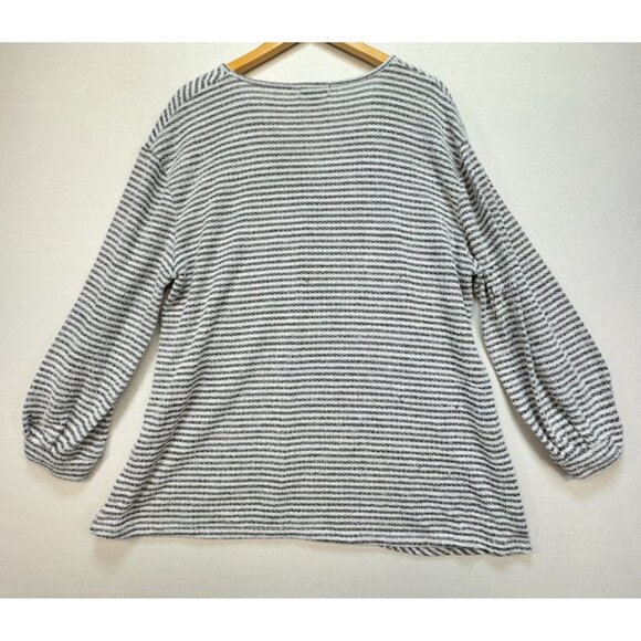 Lane Bryant Womens Chevron Knitted Sweater Size 18/20 Black Gray V-Neck Pullover - Picture 9 of 11
